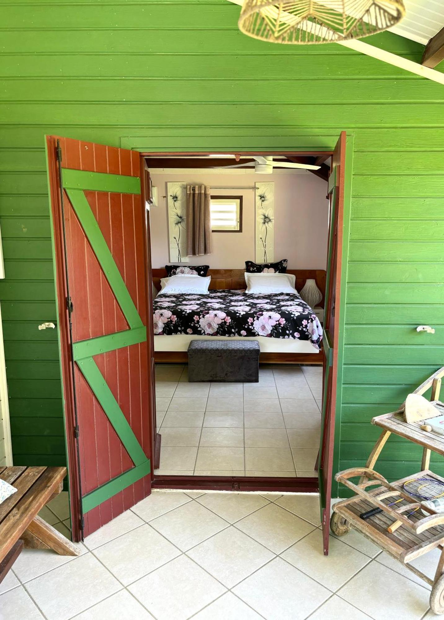 La Maison Creole Du Flamboyant - Proche Des Plages Anse-Bertrand Exterior foto